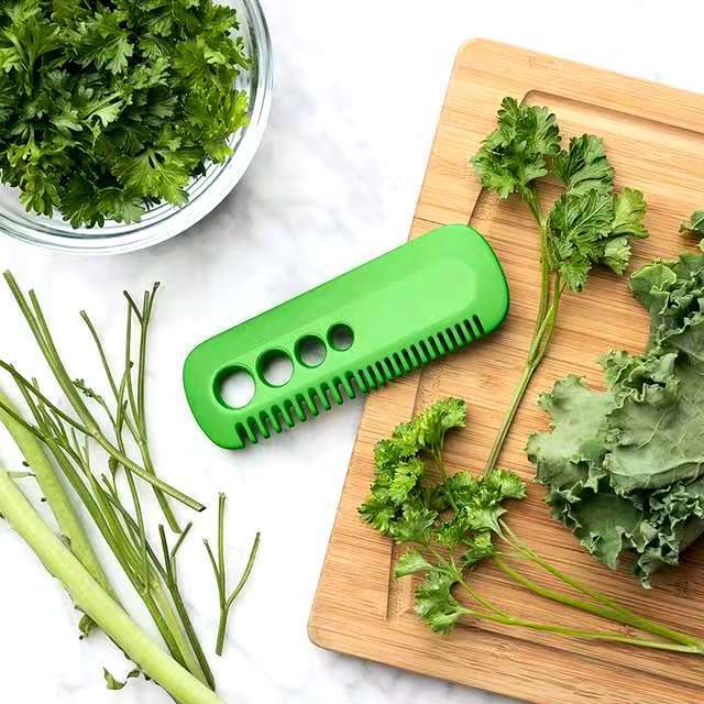 Mini Vegetable Leaf Peeler - Compact Kitchen Peeling Tool