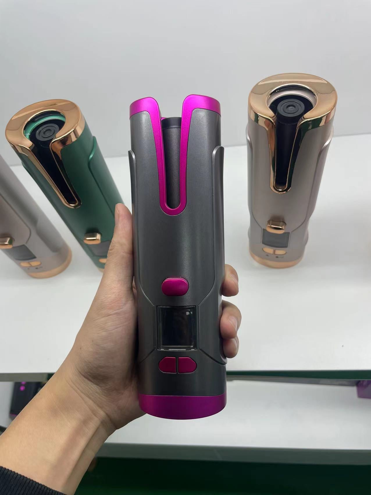 Auto Hair Curler - Rechargeable Rotating Curling Iron