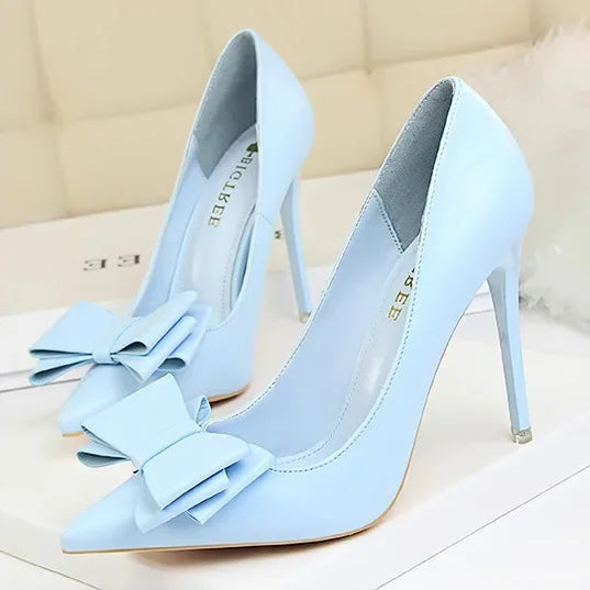 2025 New Luxury Women's High Heels with Side Empty Thin Heels and Pointed Toes High Quality Temperament Lacquer High Heels