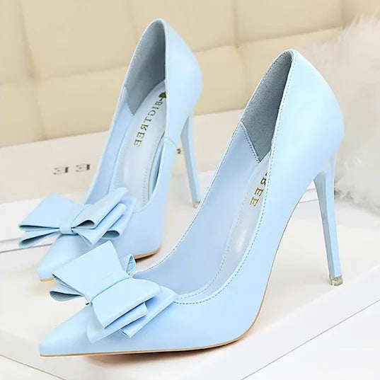 2025 New Luxury Women's High Heels with Side Empty Thin Heels and Pointed Toes High Quality Temperament Lacquer High Heels